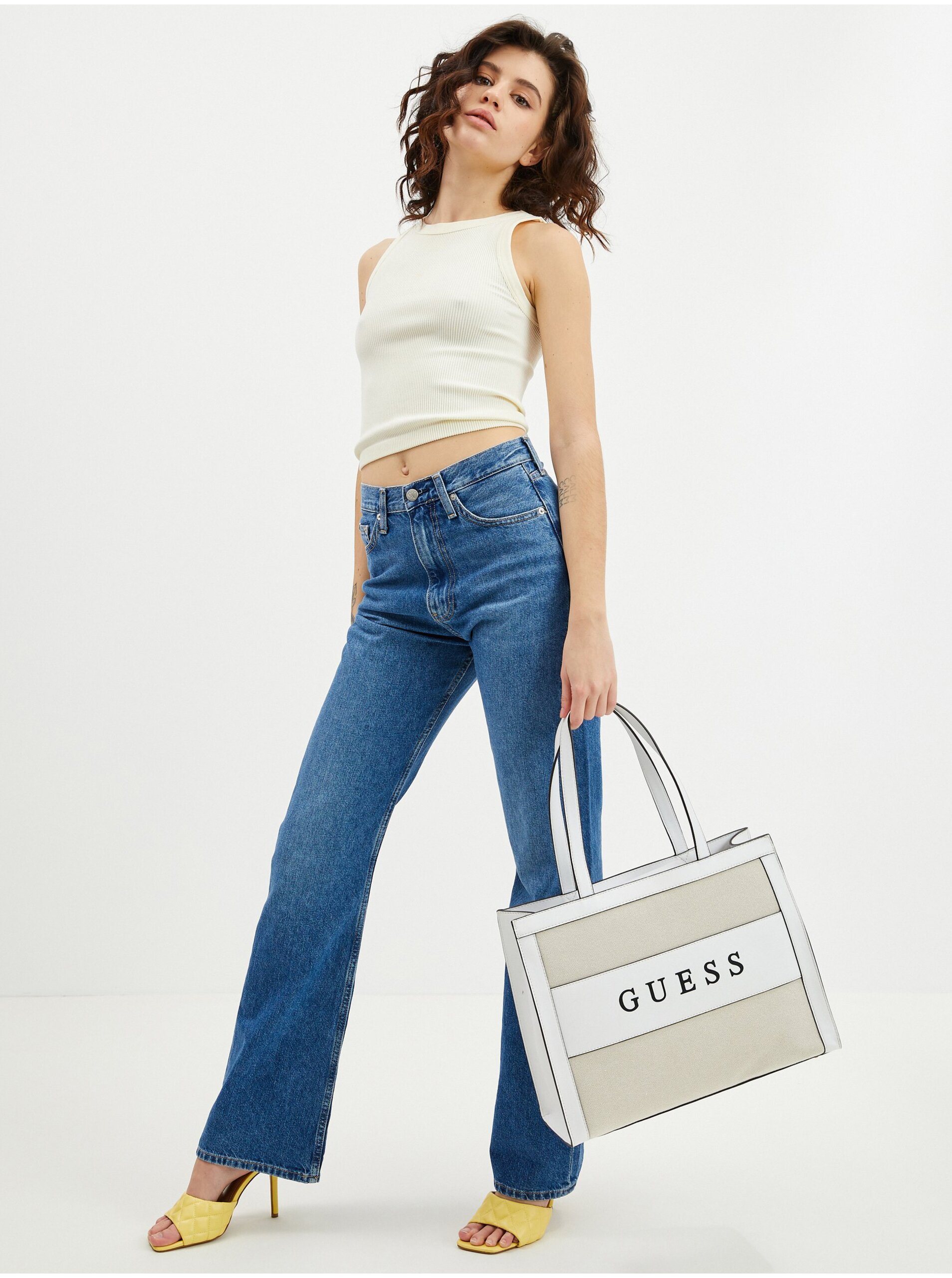 Bílo-béžová dámská kabelka Guess Monique Tote