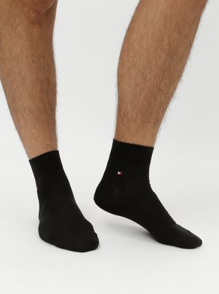 Balenie dvoch párov pánskych členkových ponožiek v čiernej farbe Tommy Hilfiger
