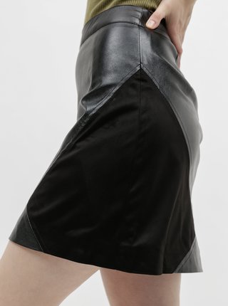 Černá koženková sukně s detailem v semišové úpravě VILA Hallo