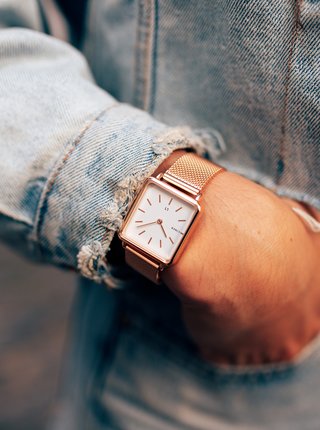 Dámské hodinky s nerezovým páskem v růžovozlaté barvě Millner Royal