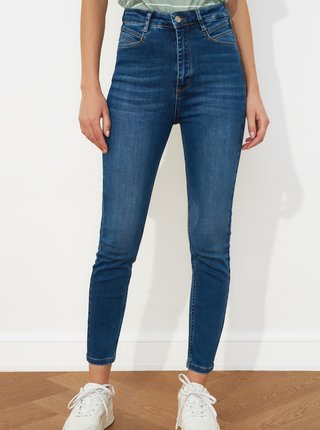 Tmavě modré dámské zkrácené skinny fit džíny Trendyol