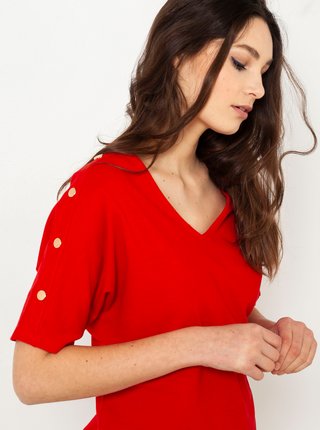 Červené tričko s ozdobnými gombíkmi na rukávoch CAMAIEU