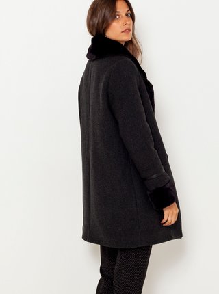Černý zimní kabát s umělým kožíškem CAMAIEU