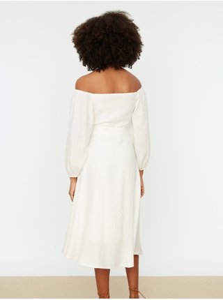 Bílé šaty Trendyol