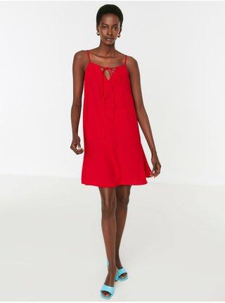 Červené dámské krátké šaty na ramínka Trendyol