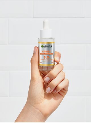 Rozjasňující super sérum s vitamínem C Garnier Skin Naturals (30 ml)