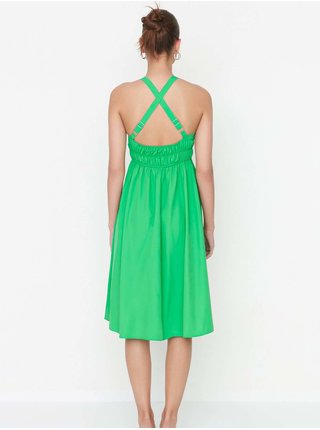 Svetlozelené šaty na ramienka Trendyol