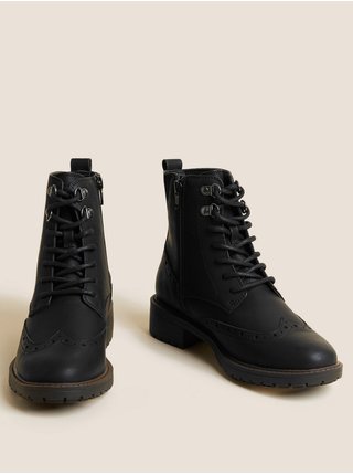 Černé dámské kotníkové boty Marks & Spencer  