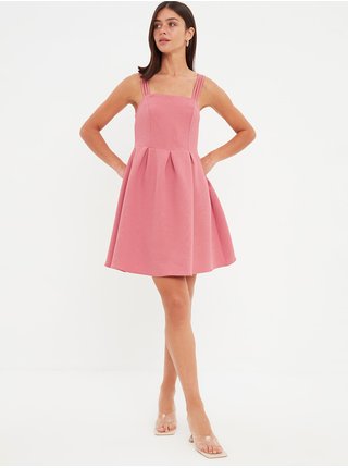 Letné a plážové šaty pre ženy Trendyol - ružová