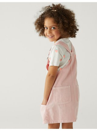 Sada holčičích šatů s laclem a trička v růžové a bílé barvě s motivem jahod Marks & Spencer 