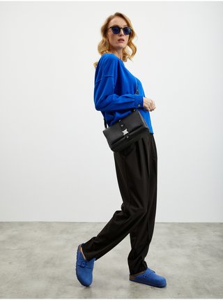 Čierna dámska crossbody kabelka Calvin Klein Jeans Ultralight