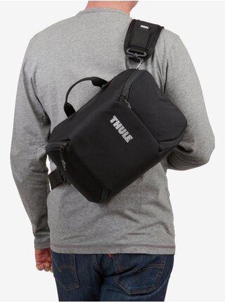 Černý pánský batoh s vyjímatelným pouzdrem na fotoaparát Thule Covert™ 