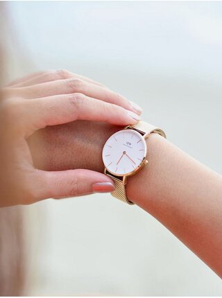Dámske hodinky v ružovozlatej farbe Daniel Wellington Petite Melrose