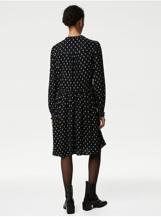 Černé dámské puntíkované volné mini šaty Marks & Spencer 
