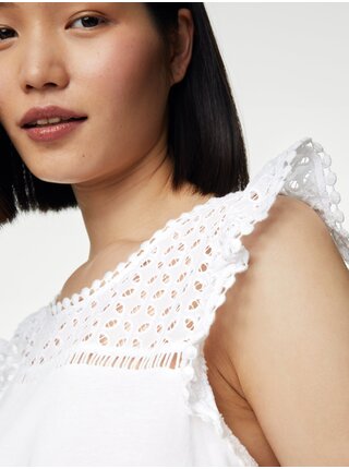 Biela dámska nočná košeľa s volánikmi Marks & Spencer