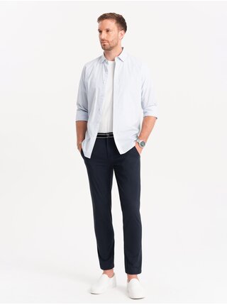 Tmavě modré pánské chino kalhoty s ozdobným páskem Ombre Clothing