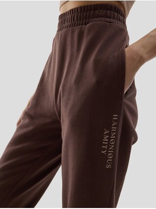 Dámske tepláky typu jogger 4F