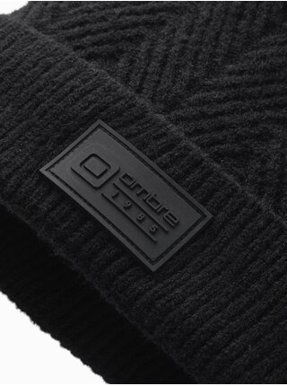 Pánská pletená čepice s nášivkou Ombre Clothing